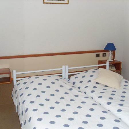 Hotel Cartusia Sarcenas Bagian luar foto