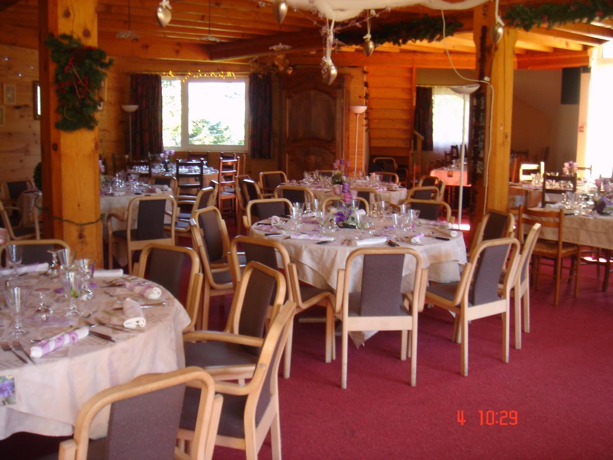 Hotel Cartusia Sarcenas Bagian luar foto