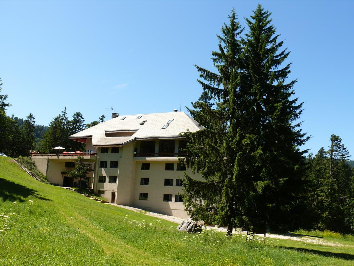 Hotel Cartusia Sarcenas Bagian luar foto