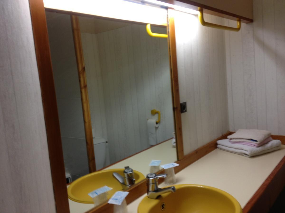 Hotel Cartusia Sarcenas Ruang foto
