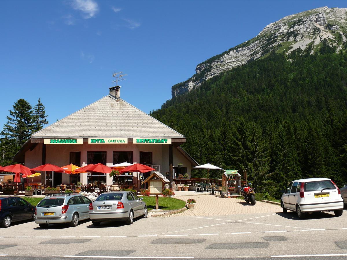 Hotel Cartusia Sarcenas Bagian luar foto