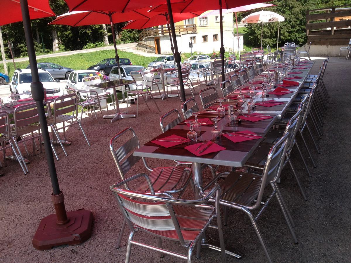 Hotel Cartusia Sarcenas Bagian luar foto